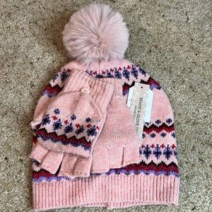 NWT ladies hat and glove set